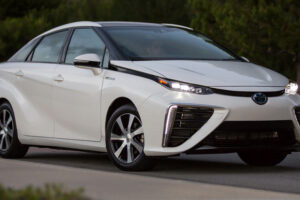เผยสเป็ค "2016 Toyota Mirai" ประหยัดพลังงานถึง 67 MPGe เลยทีเดียว