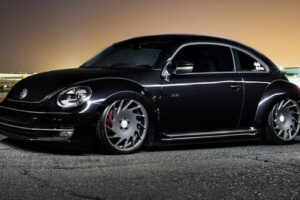เปิดตัวชุดแต่งของ VW Beetle พร้อมล้อแม็กซ์คลาสสิกแบบ "VLE1 Series"