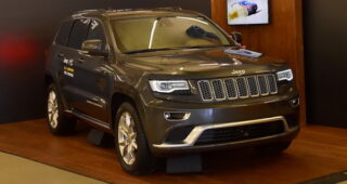 Jeep เปิดตัว "Grand Cherokee" รุ่นพิเศษแบบ Limited Edition