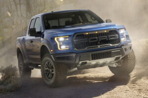 Ford ยืนยันผลทดสอบรถกระบะ 2017 F-150 Raptor ดีกว่ารถอื่นๆ 25%