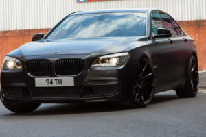 เปิดตัวชุดแต่ง "BMW 7-Series" พร้อมล้อแม็กซ์สุดหรูจาก Vossen