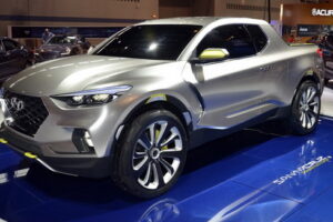 ผู้บริหารของ Hyundai เผยรถแบบ "Santa Cruz" เตรียมผลิตปลายปีนี้