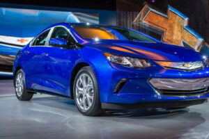 เปิดตัว "Chevrolet Volt" รุ่นใหม่พลังงานไฟฟ้าล้วนวิ่งได้กว่า 53 ไมล์