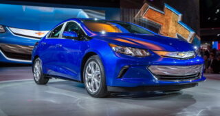 เปิดตัว "Chevrolet Volt" รุ่นใหม่พลังงานไฟฟ้าล้วนวิ่งได้กว่า 53 ไมล์