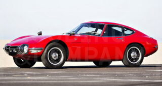 เปิดตัวรถสปอร์ตแบบ Toyota 2000 GT พร้อมประมูลขาย