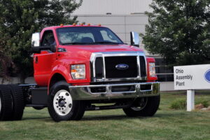 Ford เปิดตัวการผลิต 2016 F-650/F-750 ในสหรัฐอเมริกาครั้งแรก