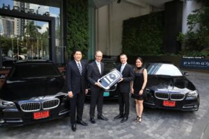 BMW THAILAND ร่วมกับโรงแรมพูลแมน กรุงเทพ จี มอบประสบการณ์ความสะดวกสบายระดับเวิลด์คลาสด้วย BMW SERIES 5 รุ่นใหม่