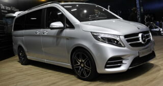 เปิดตัวรถแบบ "Mercedes-Benz V-Class" พร้อมชุดแต่งของ AMG