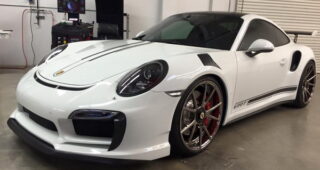 สุดโหด! Vorsteiner เปิดตัวชุดแต่งของ Porsche 911 Turbo พร้อมคาร์บอนทั้งคัน