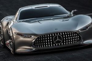 Mercedes เปิดตัวสปอร์ตไฮเทคแห่งอนาคตพร้อมเครื่องยนต์แบบ V12