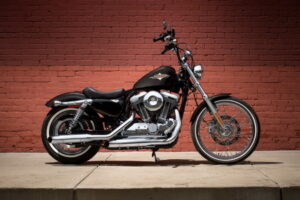 HARLEY-DAVIDSON XL 1200 V Seventy-two 2015 ครูสเซอร์เลือดผสม..!!