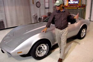 คืนชีพ! GM ใจดีทำรถสปอร์ตแบบ "1979 Corvette" กลับคืนสู่เจ้าของอีกครั้งหลังโดนขโมยนับปี