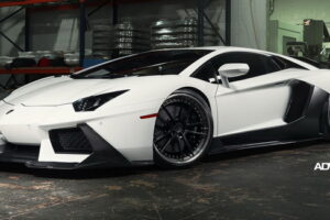 เปิดตัวชุดแต่ง Lamborghini Aventador แบบ "V-Coupe" พร้อมแม็กซ์สุดสปอร์ต