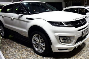 เหมือนเป๊ะ! เปิดตัวรถ SUV ขนาดใหญ่ "Landwind X7" ไลน์เดียวกับ Evoque