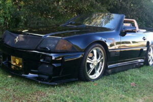 มือใหม่อะ! เผยรูป "1990 Mercedes SL" แต่งแนว Ferrari ล้มเหลวไม่เป็นท่า