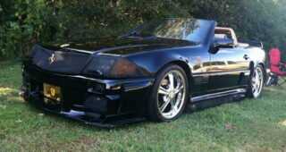 มือใหม่อะ! เผยรูป "1990 Mercedes SL" แต่งแนว Ferrari ล้มเหลวไม่เป็นท่า