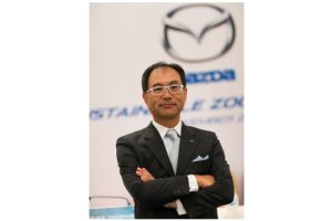 MAZDA การันตีรถแรง ประหยัดน้ำมัน ปลอดภัย ไอเสียต่ำ พร้อมติดสติกเกอร์แสดงข้อมูลรถยนต์ตามมาตรฐานสากล