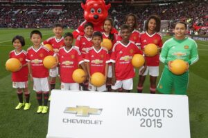 CHEVROLET ส่ง 2 เด็กไทยลงสนามก่อนการแข่งขันของแมนเชสเตอร์ ยูไนเต็ด ในโครงการ Beautiful Possibilities