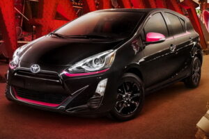 ประหยัดกว่า! 2016 Toyota Prius C มาแล้วพร้อมชุดแต่งพิเศษแบบ "Persona Series"