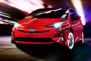 Toyota ฉลองครบรอบ 15 ปีของเทคโนโลยีไฮบริดผ่านสื่ออย่าง Hollywood