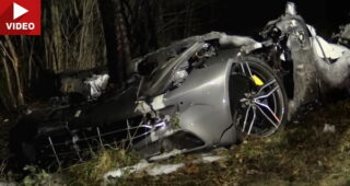 อุทาหรณ์! สปอร์ตสุดแพง "Ferrari FF" เสียหลักบน Autobahn ตายคาที่ 2 ศพ