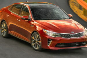 สุดยอด! KIA Optima รุ่นใหม่คว้ารางวัลยอดขายสูงสุดเหนือแบรนด์คู่แข่ง