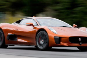 นักขับ F-1 ชื่อดัง Felipe Massa ร่วมทดสอบรถ "Jaguar C-X75"