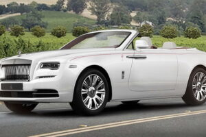 เปิดตัวรถคลาสสิกแบบ "Rolls-Royce Dawn" ในอเมริกาแล้ว