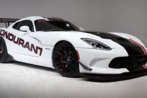 อยากเรียนเลย! เผยโรงเรียนสอนขับรถชื่อดังนำ "Dodge/SRT" เข้าประจำการ