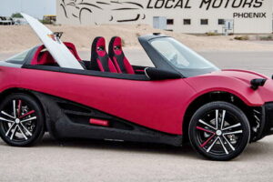 Local Motors เปิดตัวภาพเรนเดอร์ของ "LM3D Swim" ก่อนโชว์ในงาน SEMA