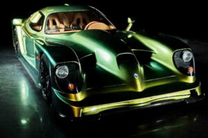 สปอร์ตคลาสสิกแบบ "Panoz Esperante GTR-1" มาแล้วในงานอย่าง Dubai Motor Show