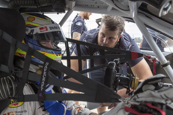 เปิดตัวรถแข่ง 2016 BMW M6 GTLM สำหรับรายการ IMSA Daytona ปีหน้า - รถ