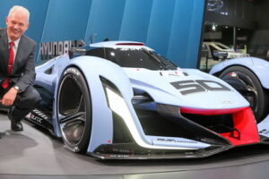 Hyundai เปิดตัวรถแบบ "N 2025 Vision Gran Turismo" ในงานที่ LA