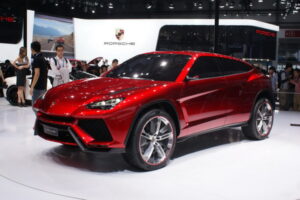 จัดหนัก! Lamborghini ยืนยันรถ "Urus SUV" ใช้เครื่องยนต์ตัวเดียวกับ Supercar