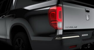 Honda เปิดตัวภาพ Teaser รถกระบะ “2017 Ridgeline”