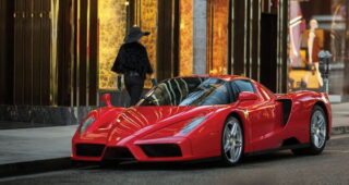ตัดใจ! พี่ฟลอยด์นักมวยชื่อดังตัดสินใจขาย Ferrari Enzo แล้วในราคา 3.3 ล้านดอลล่าร์สหรัฐ