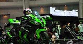 Kawasaki ยกทัพพร้อมขนโปรโมชั่นแบบจัดเต็มในงาน Motor Expo 2015