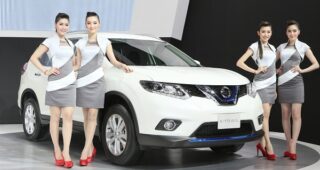 Nissan X-Trail Hybrid ยอดพุ่ง กระแสตอบรับดีล้นหลามในงาน Motor Expo 2015