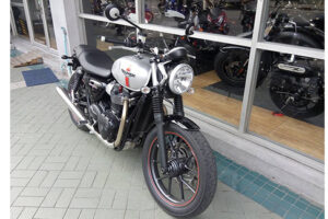 มินิ รีวิว ทดลองขับ Triumph Street Twin ที่ RCA