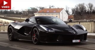 เปิดตัวรถสปอร์ต Ferrari LaFerrari ในกลางเมืองกรุงปราก