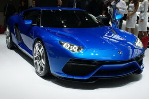 Lamborghini ยืนยันยังไม่มีการทำรถพลังงานไฟฟ้าเต็มรูปแบบเร็วๆนี้
