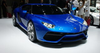 Lamborghini ยืนยันยังไม่มีการทำรถพลังงานไฟฟ้าเต็มรูปแบบเร็วๆนี้