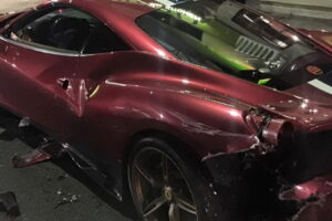แทบเศร้า! ดาราดัง "Steve Goldfield" โดนคนเมาชน "Ferrari 458 Speciale" พังยับเยิน