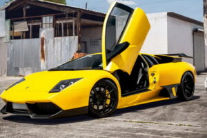 Lamborghini เปิดตัวชุดแต่งแบบ "Murcielago" สีเหลืองสดใส