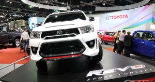 TOYOTA ประกาศ ตลาดรถยนต์ปี 2558 อยู่ที่ 799,594 คัน ลดลง 9.3%