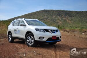 รีวิว Nissan X-Trail Hybrid 2.0V 4WD SUV ไฮบริดราคาโดนใจ