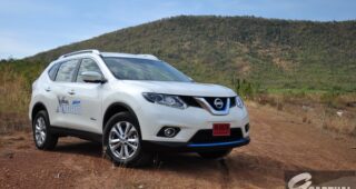 รีวิว Nissan X-Trail Hybrid 2.0V 4WD SUV ไฮบริดราคาโดนใจ