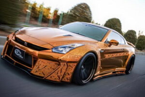 เผยโฉมหน้า "Nissan GT-R" สุดสปอร์ตสีทองโดยทาง "Kuhl Racing"