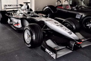 เปิดประมูลรถ "2003 McLaren Formula One" จากนักแข่งชื่อดังก้องโลก