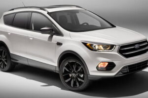 2017 Ford Escape จัดเต็มด้วยแพ็คเกจสปอร์ตแบบ "Sport Appearance Pack"
